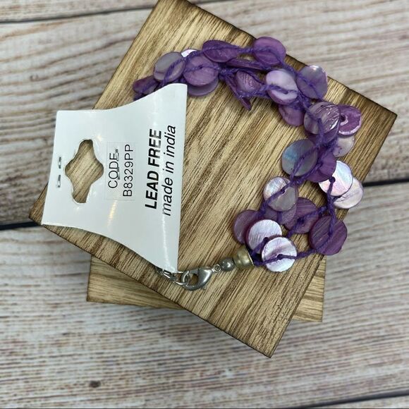 Shell Bracelet  - Picture 3 of 3